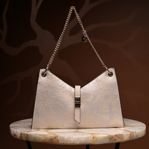 Luxe Crest Chain Handbag - Champagne Gold